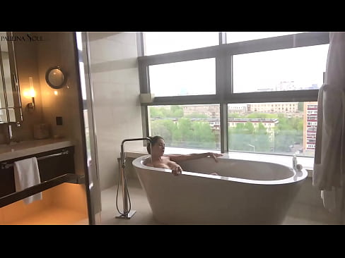 ❤️ Hiiglaslik beib kirglikult oma tussu riivimas vannitoas ☑ Pornovideo at us ☑